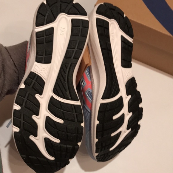 NWT ASICS GEL CONTEND 7 women’s 6 wide athletic tennis comfort casual walk shoe - Picture 7 of 12